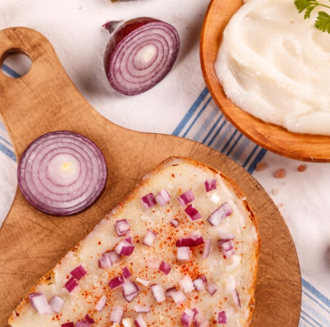 Dlaczego warto sięgnąć po tradycyjny smalec?